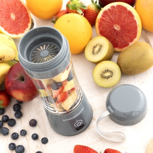 https://www.bigbuy.eu/2201840-product_card/portable-rechargeable-cup-blender-shakuit-innovagoods_156422.jpg