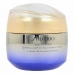 Spevňujúce ošetrenie tváre Shiseido 768614164531 (75 ml)