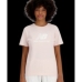 Camisola de Manga Curta Mulher New Balance ESSENJERSEY LOGO WT41502 OUK Cor de Rosa