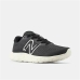 Aikuisten juoksukengät New Balance 520 V8 Blacktop Musta Nainen