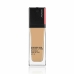 Flytande makeupbas Shiseido Synchro Skin Radiant Lifting Nº 330 Bamboo 30 ml