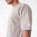 Pánské tričko s krátkým rukávem New Era ESSNTLS LC OS TEE NEYYAN 60435555 Světle hnědá (XL)